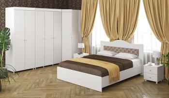 Белое дерево