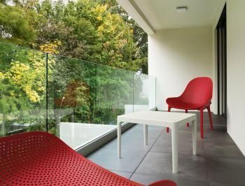 Столик пластиковый ReeHouse Sky журнальный