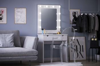 белое дерево