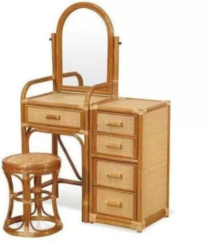 Темный коньяк